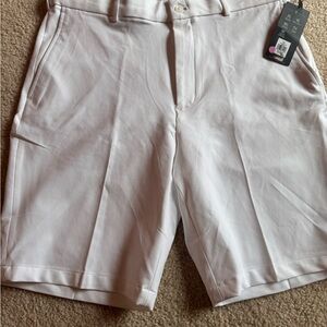 Walter Hagen White Flat Front Men's Shorts